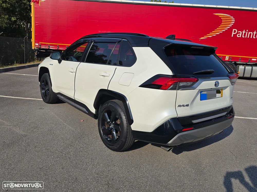 Toyota RAV4 2.5 HDF Lounge - 4
