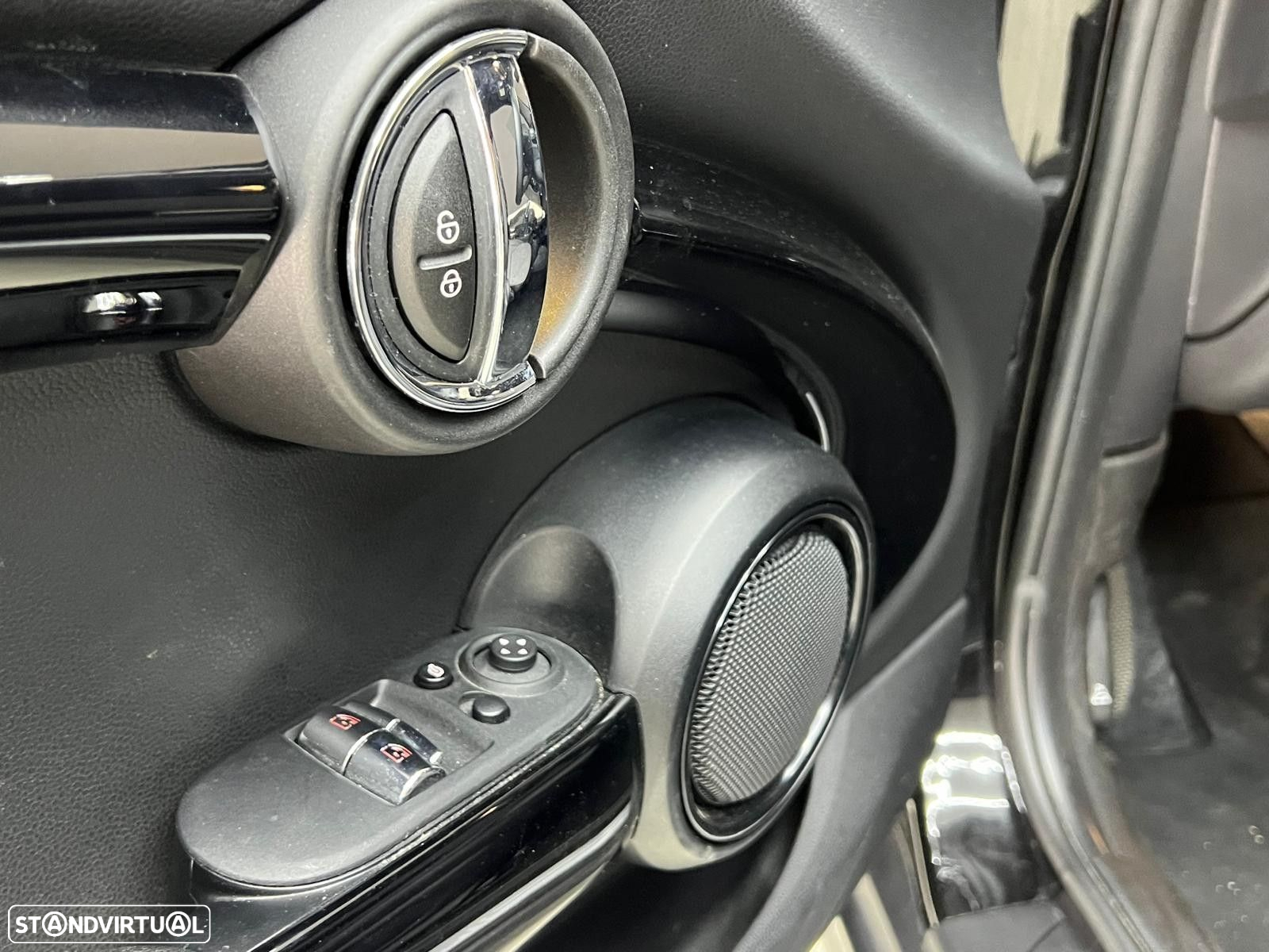 MINI 3 Portas Cooper SE S - 25