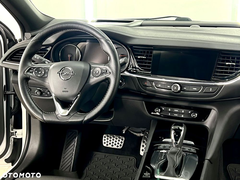Opel Insignia 2.0 T 4x4 Innovation S&S - 10