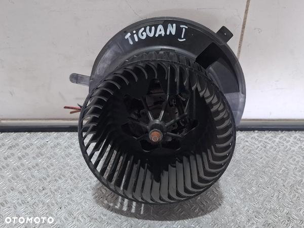 Wentylator nagrzewnicy Volkswagen Tiguan I nr 1K2819015A