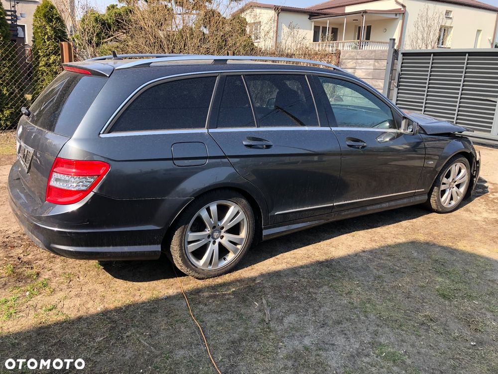 Mercedes-Benz Klasa C 250 (BlueTEC) d T 7G-TRONIC AMG Line - 1