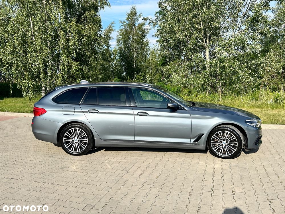 BMW Seria 5 530i xDrive Sport Line sport - 1