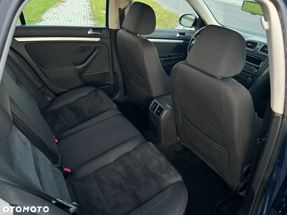 Volkswagen Golf VI 1.6 TDI BlueMot Comfortline DSG - 12
