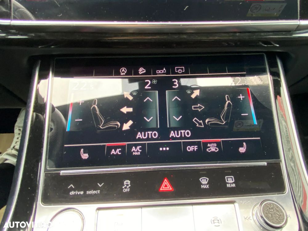 Audi Q7 3.0 50 TDI quattro Tiptronic S Line - 9