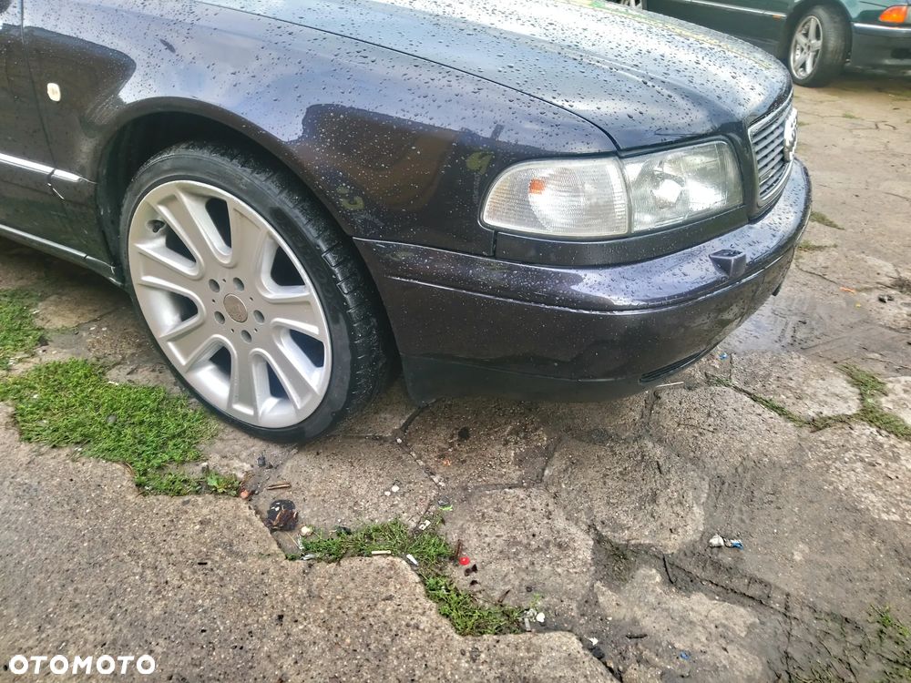 Audi A8 - 24