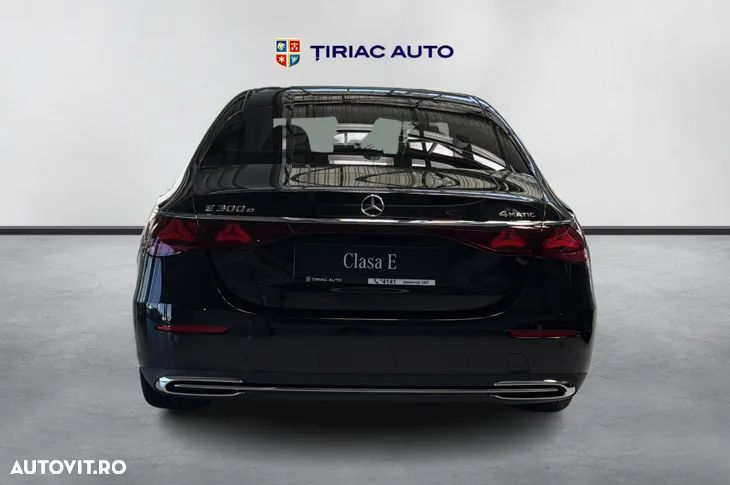 Mercedes-Benz E 200 MHEV 4MATIC Aut. - 4