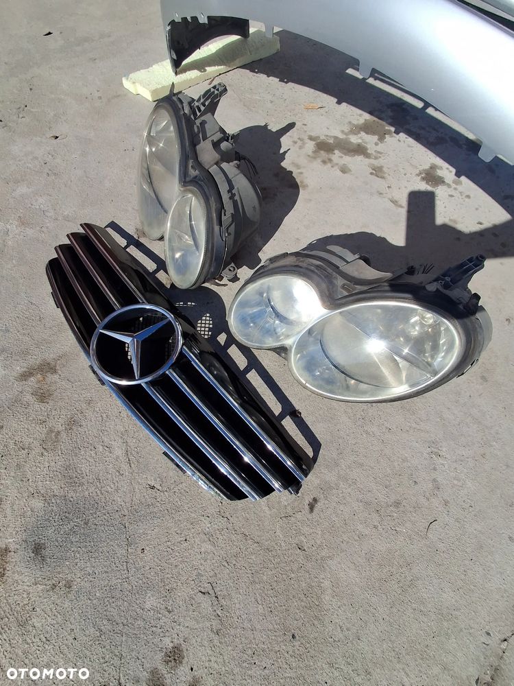 Mercedes W209 CLK maska zderzak błotniki lampy wzmocnienie przód 744 - 3