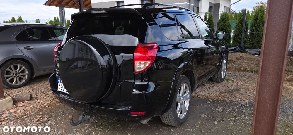 Toyota RAV4 - 4