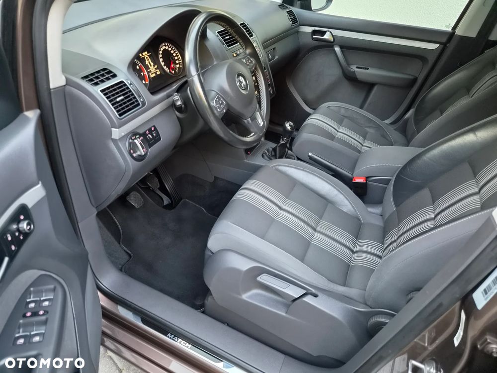 Volkswagen Touran 1.2 TSI BlueMotion Technology MATCH - 10