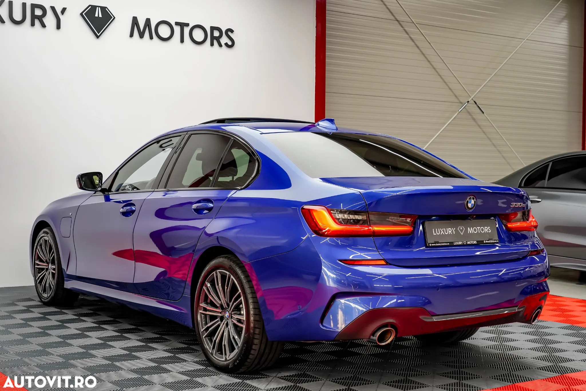 BMW Seria 3 330e Aut. M Sport - 11