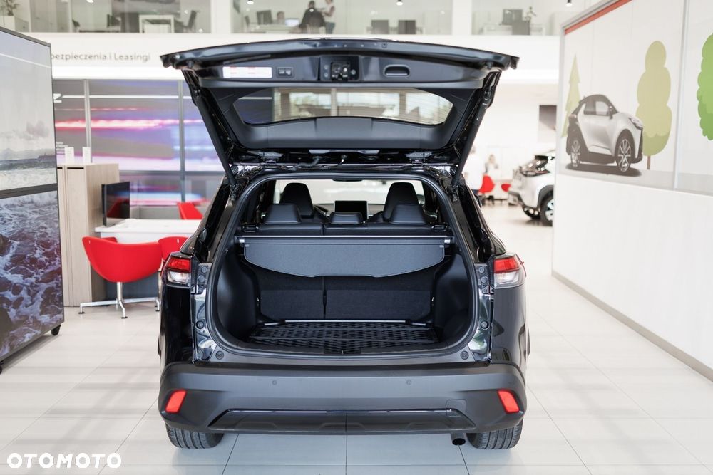 Toyota Corolla Cross - 13