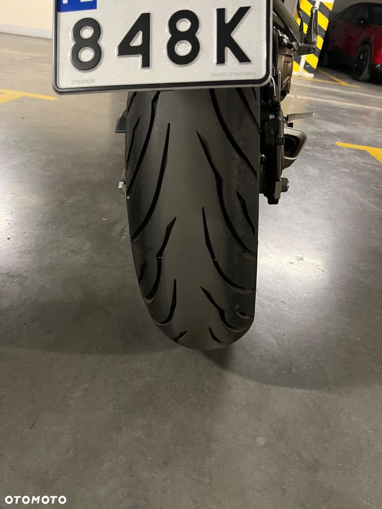 Honda CB - 8