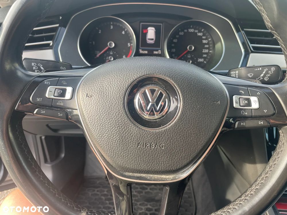 Volkswagen Passat 2.0 TDI BMT 4Mot Highline DSG - 8