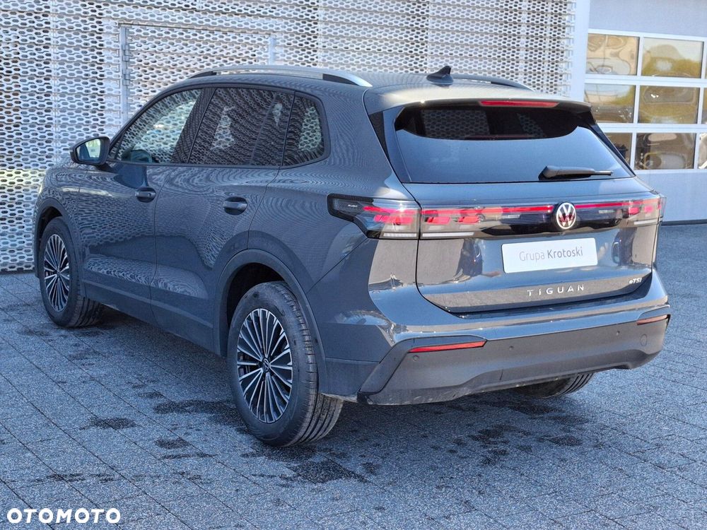 Volkswagen Tiguan 1.5 eTSI Life Plus DSG - 5