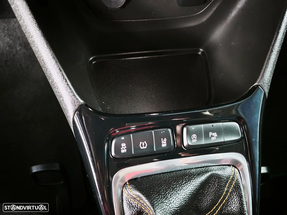 Opel Crossland X 1.2 T Innovation - 25