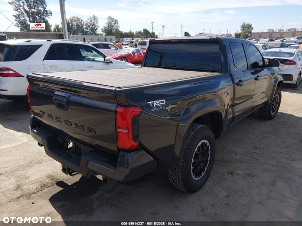 Toyota Tacoma - 5