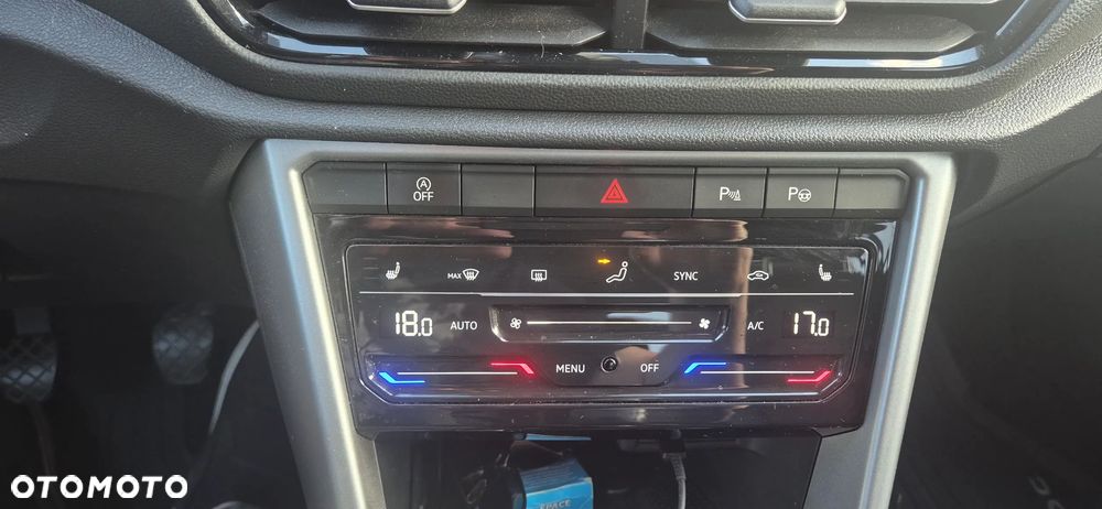 Volkswagen T-Roc 1.0 TSI Special Edition - 8