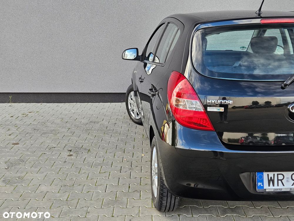 Hyundai i20 - 17