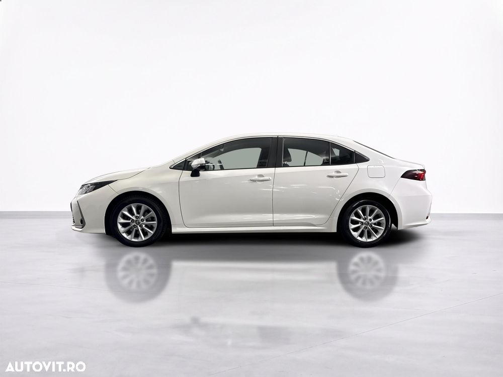 Toyota Corolla - 3