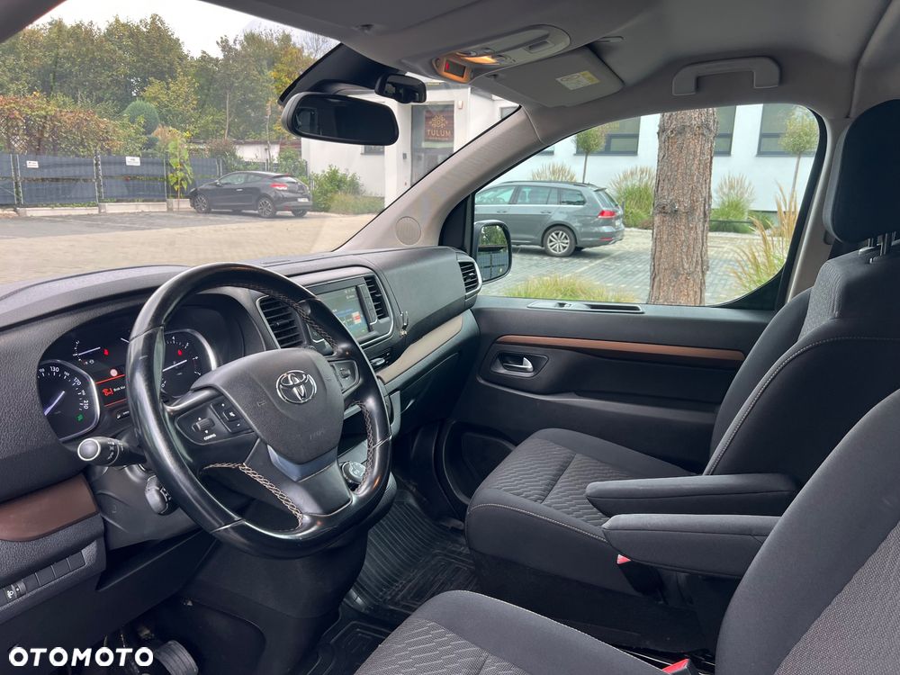 Toyota ProAce Kombi 2.0 D-4D Medium 2,8t - 28
