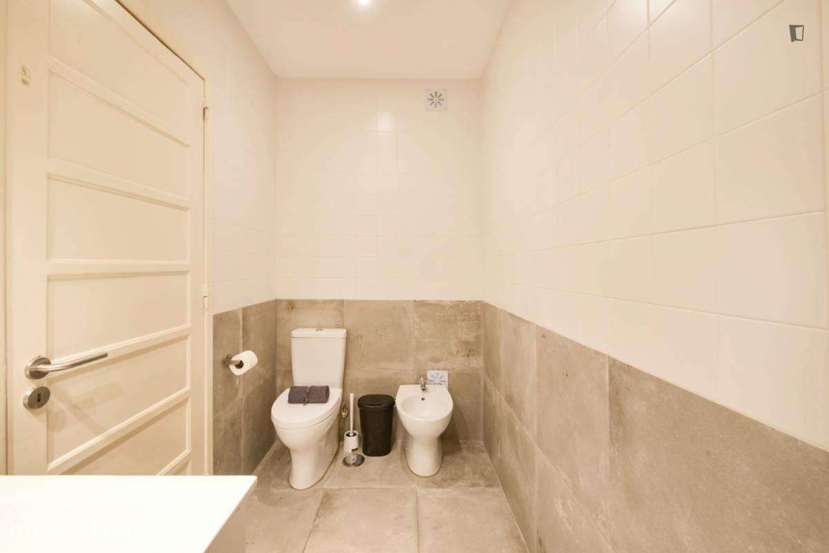 Quarto - localizado em Marquês de Pombal Lisbon - Grande imagem: 4/24