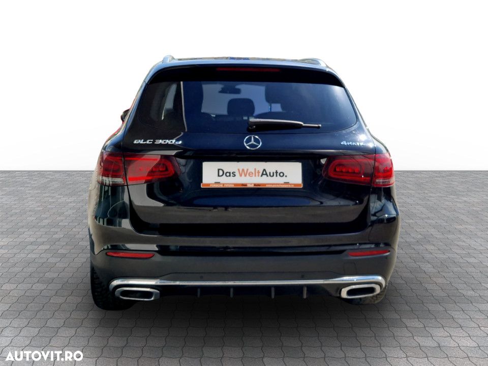 Mercedes-Benz GLC 300 e 4MATIC - 9