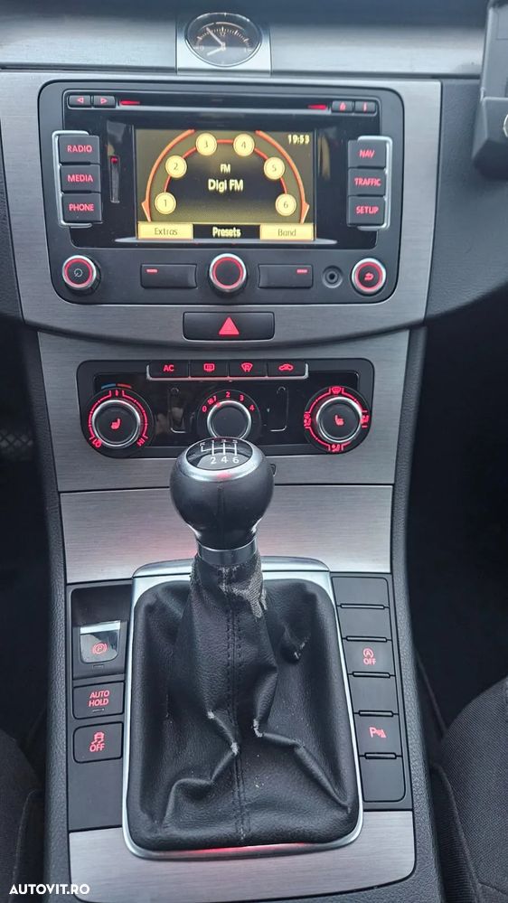 Volkswagen Passat - 5