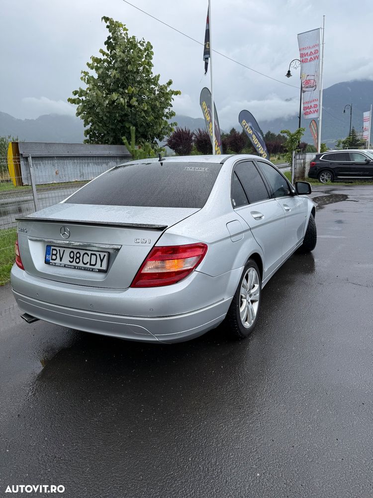 Mercedes-Benz C - 10