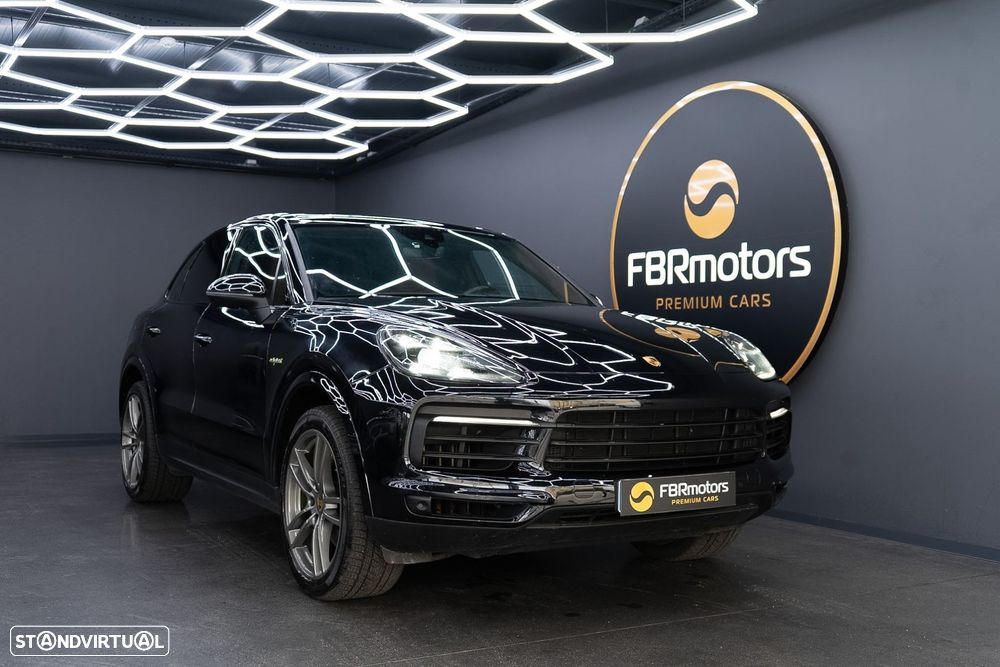 Porsche Cayenne Coupé E-Hybrid - 1