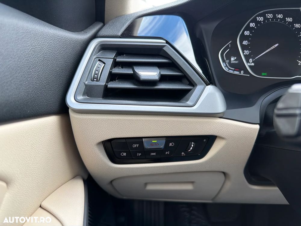 BMW Seria 3 318d Aut. Advantage - 29
