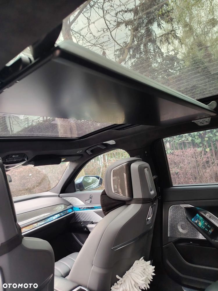 BMW i7 105.7kWh xDrive60 Individual Edition - 9
