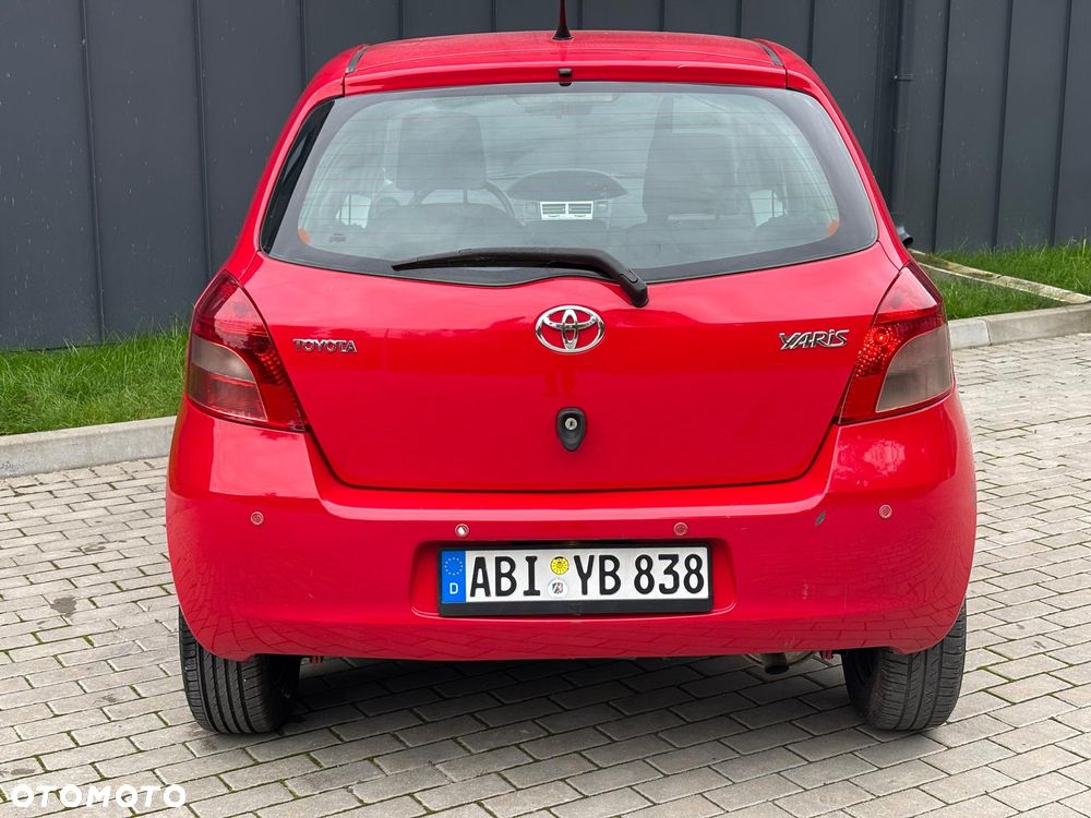 Toyota Yaris - 6