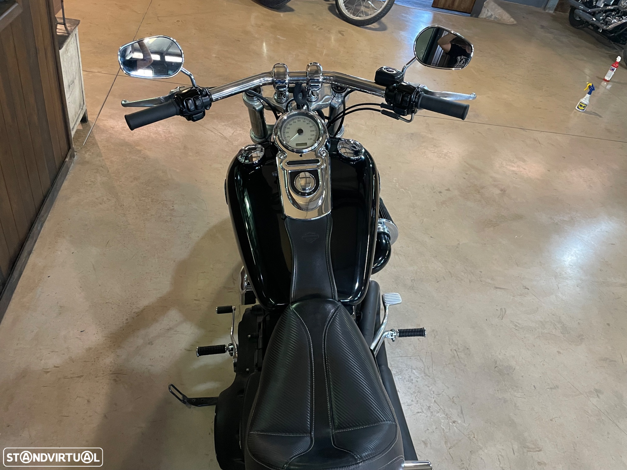 Harley-Davidson Dyna Fat Bob - 5