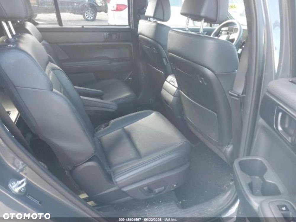 Hyundai Santa Fe - 8