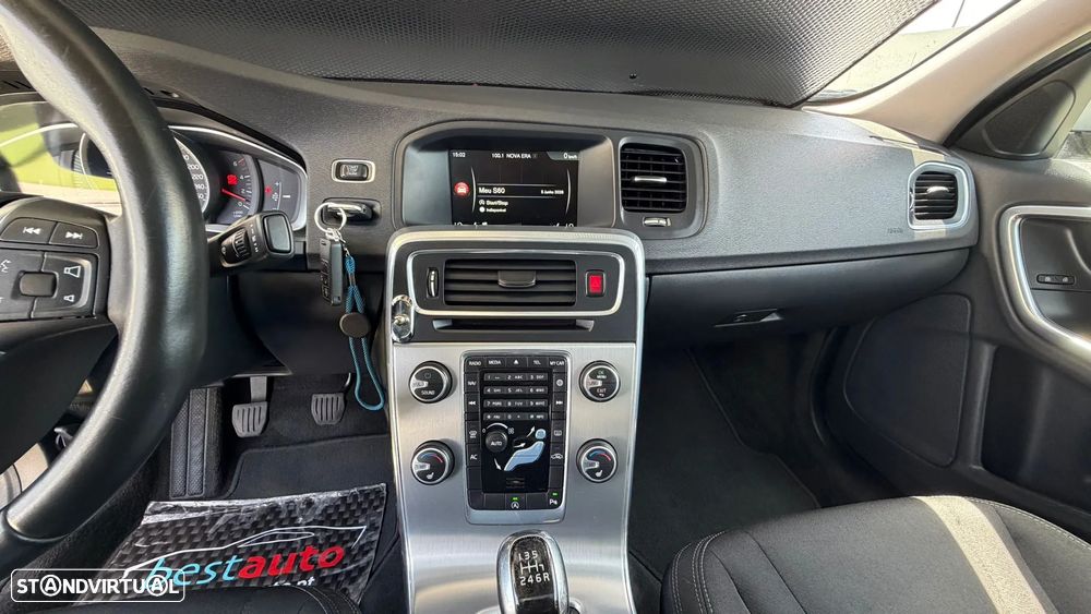 Volvo S60 D4 Momentum - 28