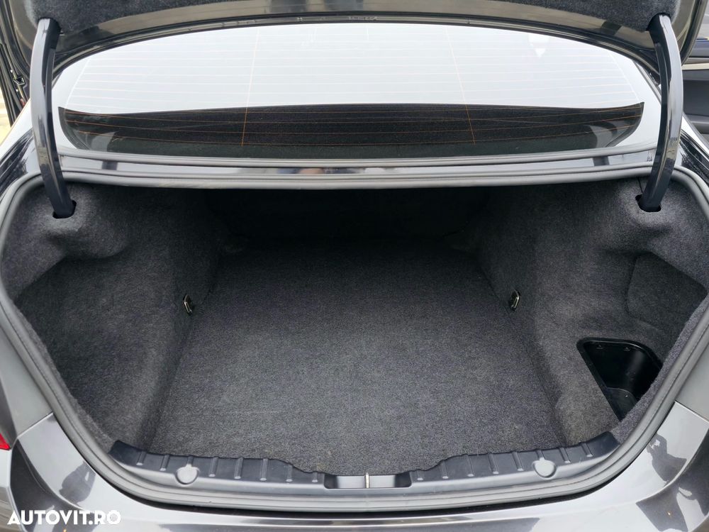 BMW Seria 5 520d xDrive Aut. Luxury Line - 24