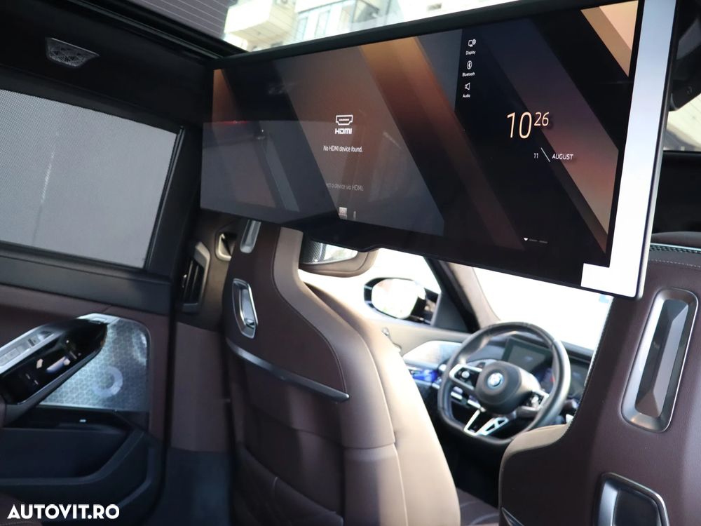 BMW M7 M760e xDrive - 39