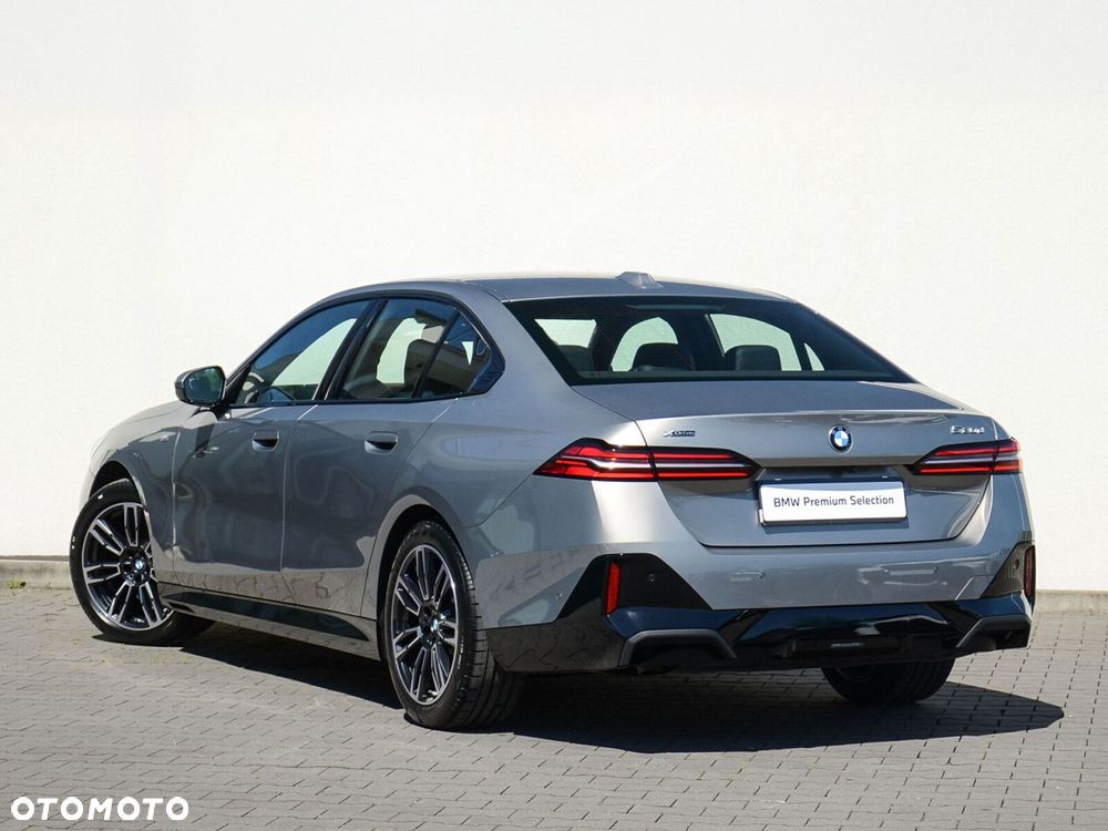 BMW Seria 5 - 10