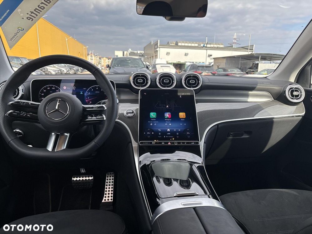 Mercedes-Benz GLC - 16