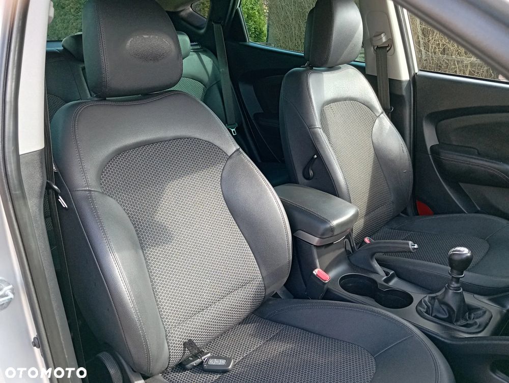 Hyundai ix35 1.7 CRDi Premium 2WD - 10