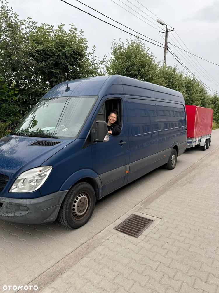Mercedes-Benz Sprinter - 2