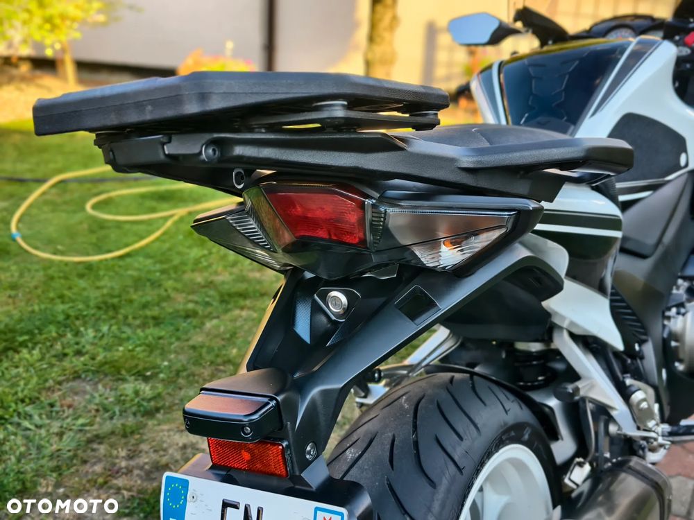 Honda VFR - 7