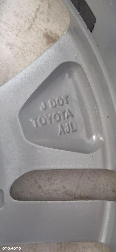 FELGI TOYOTA AURIS II 6X15 ET39 5X114,3 60,1 - 10