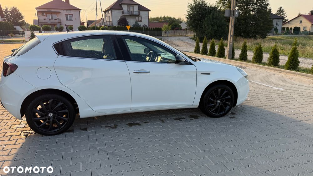 Alfa Romeo Giulietta 1.6 JTDM 16V Sport - 4