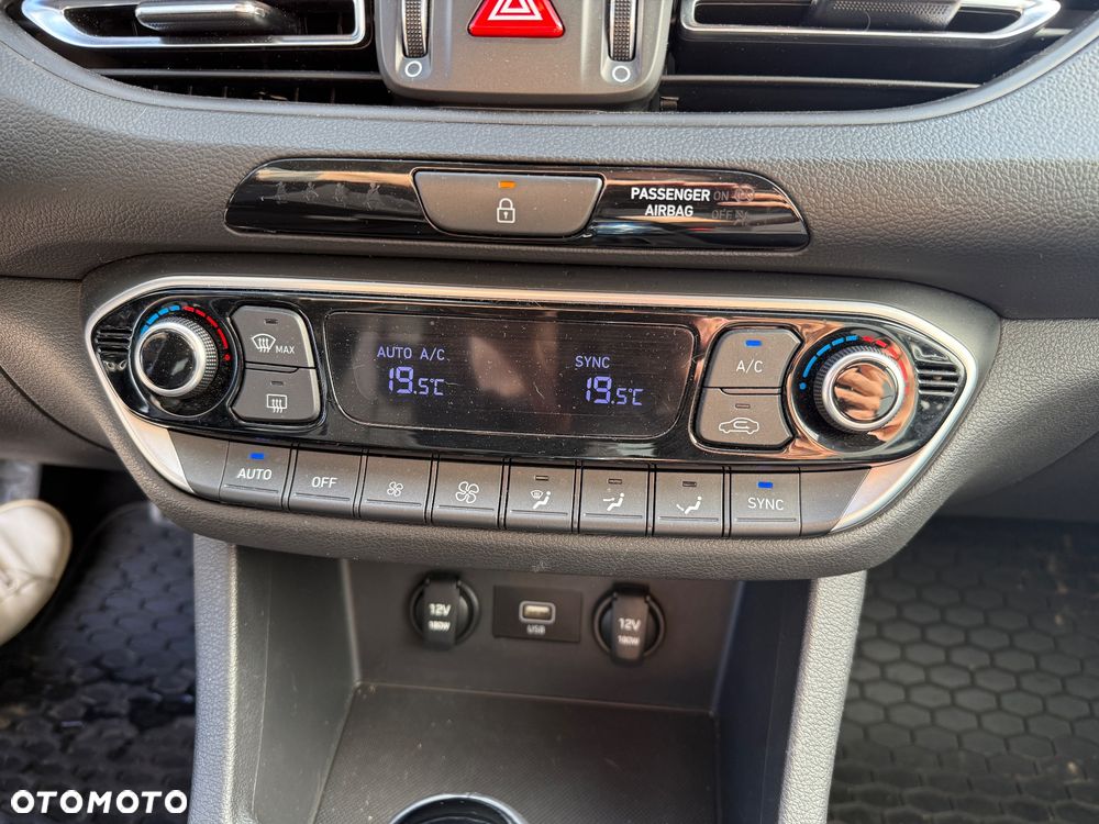 Hyundai i30 1.0 T-GDI Smart DCT - 12