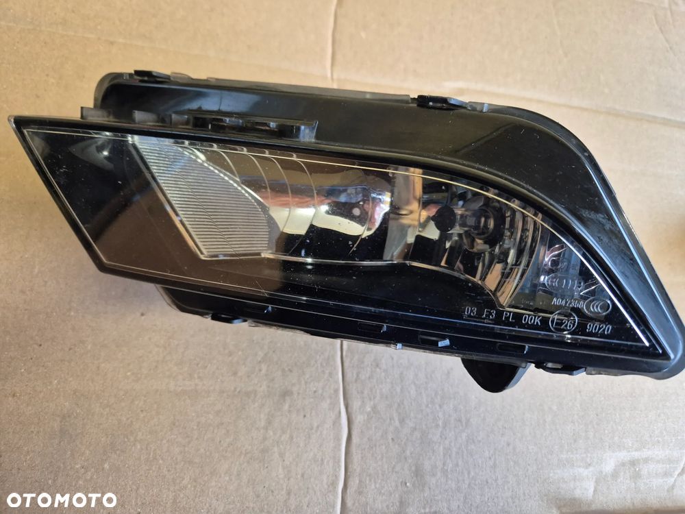 Seat Ibiza IV Leon III Toledo IV halogen lewy.OE. - 1