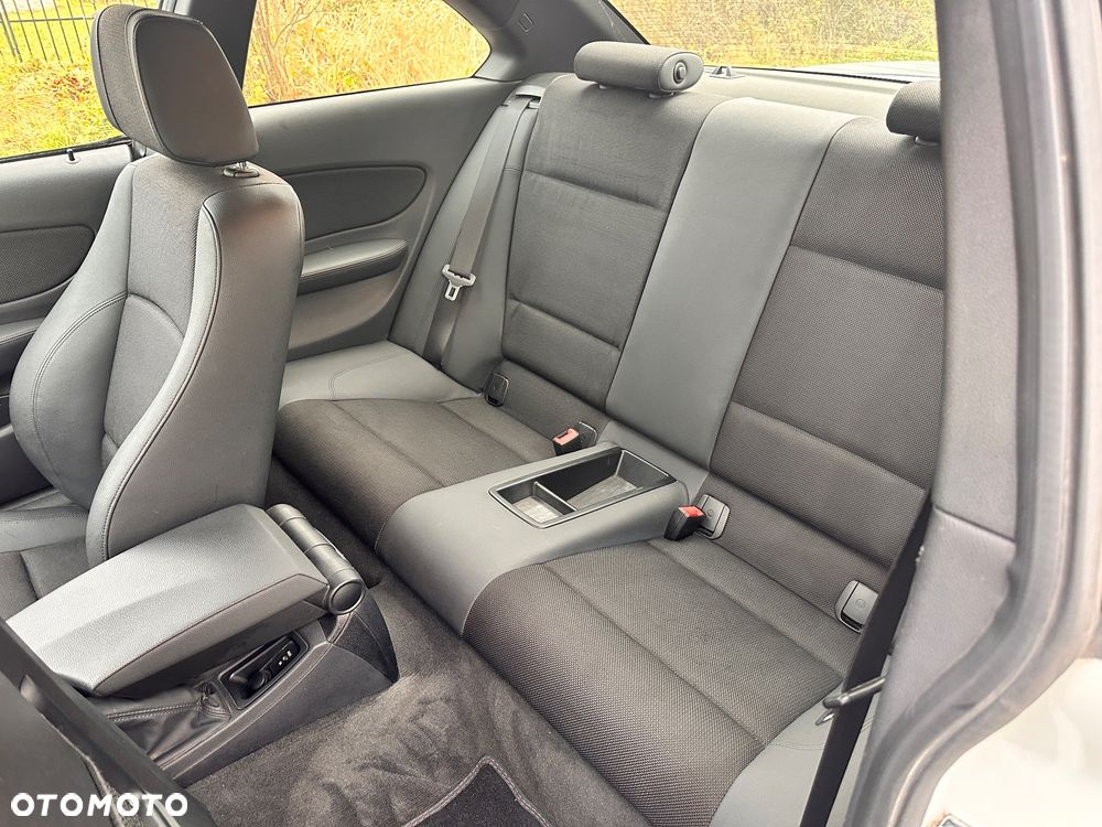 BMW Seria 1 120d DPF - 38