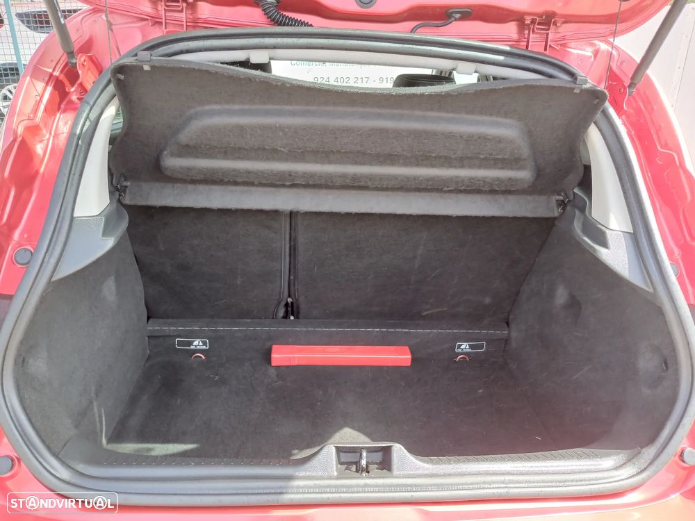 Renault Clio 0.9 TCE Dynamique S - 26