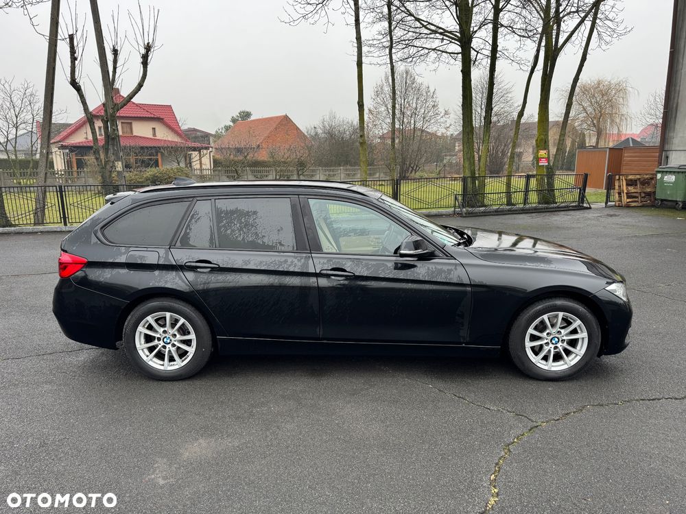 BMW Seria 3 320i Luxury Line - 8