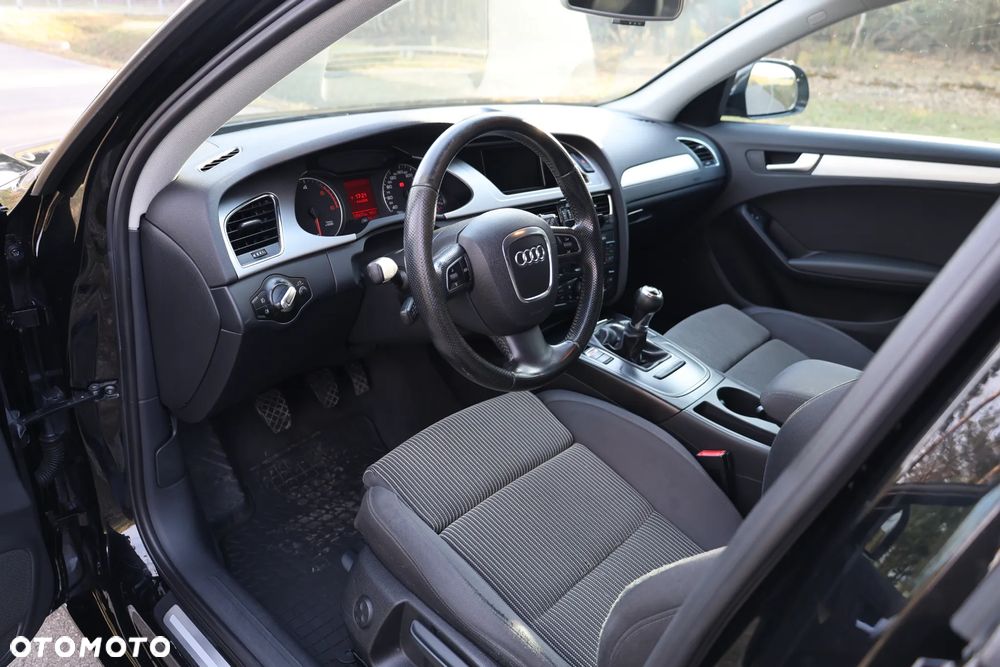 Audi A4 Avant 2.0 TDI DPF - 22